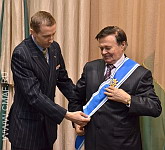 Награждение Г.А.Куманева