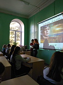 Мои стихи, спокойно расскажите про жизнь мою…