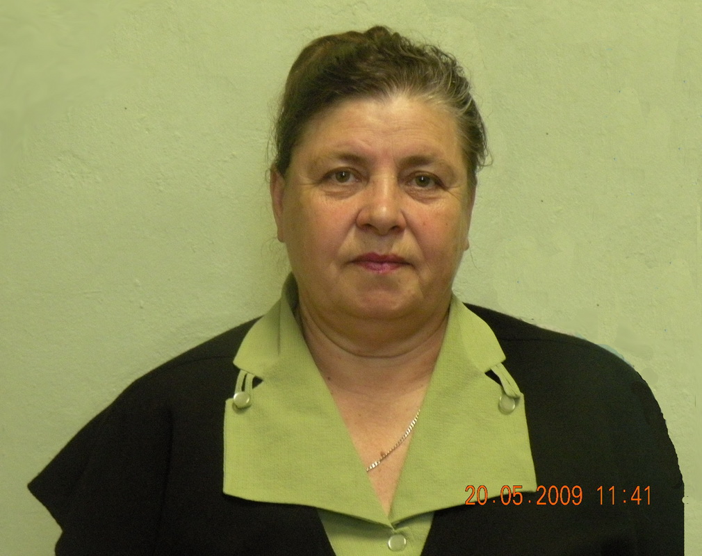 Преподаватель математических дисциплин, учитель-методист, отличник 
народного образования Уклюдова Екатерина Павловна