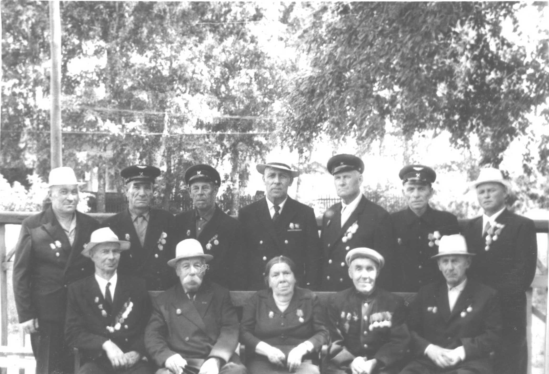 Почетные железнодорожники узла станции Лукоянов, 1970 г.