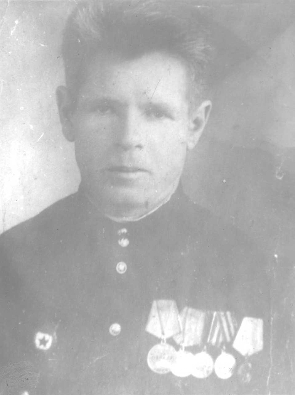 А.С. Потапов - слесарь цеха промывки депо, 1970 г.