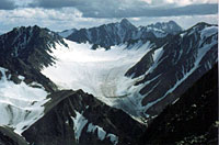 Горный массив Буордах. Вид на ледник.